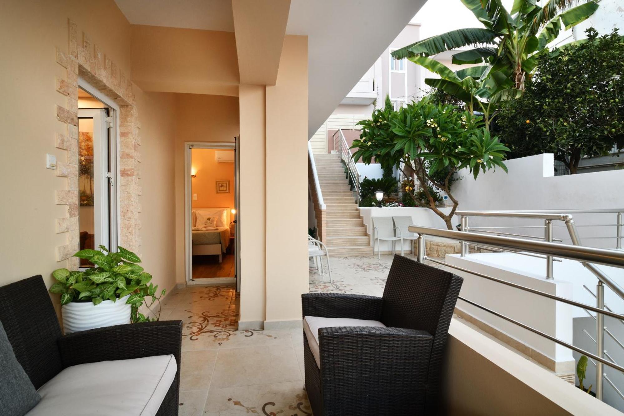 Favola Golden Beach Villa ダラトソ エクステリア 写真