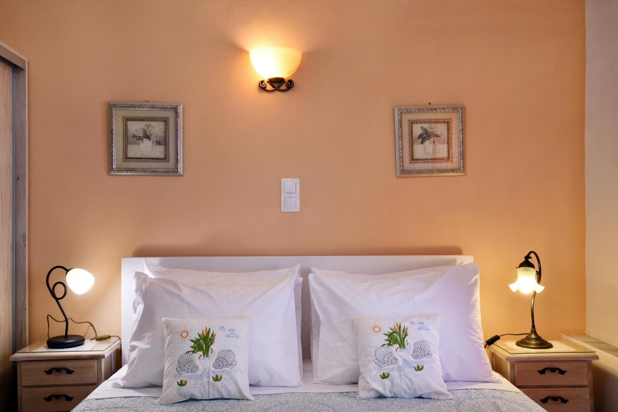 Favola Golden Beach Villa ダラトソ エクステリア 写真
