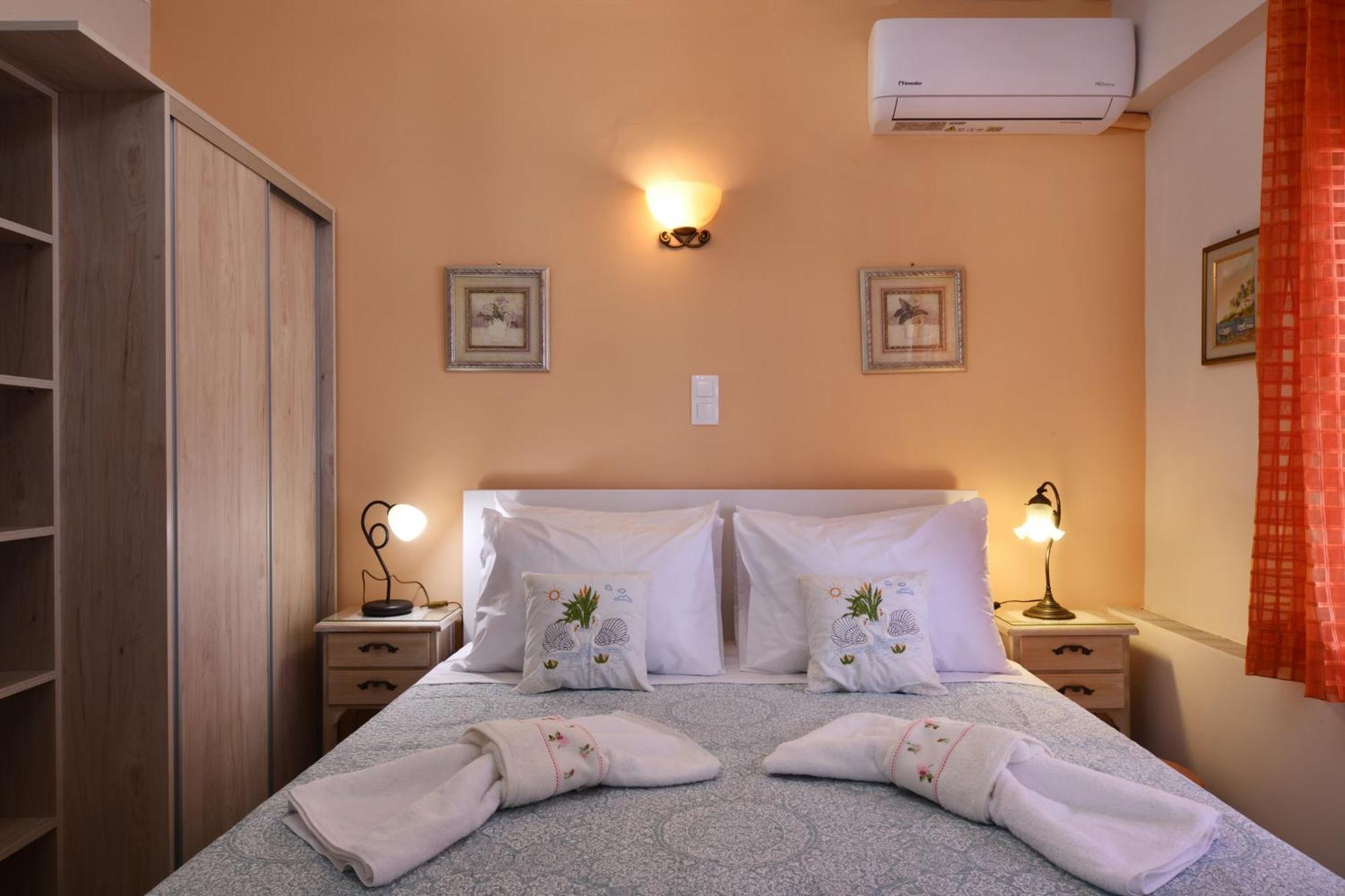 Favola Golden Beach Villa ダラトソ エクステリア 写真